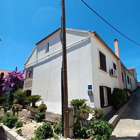 Nada Apartment *